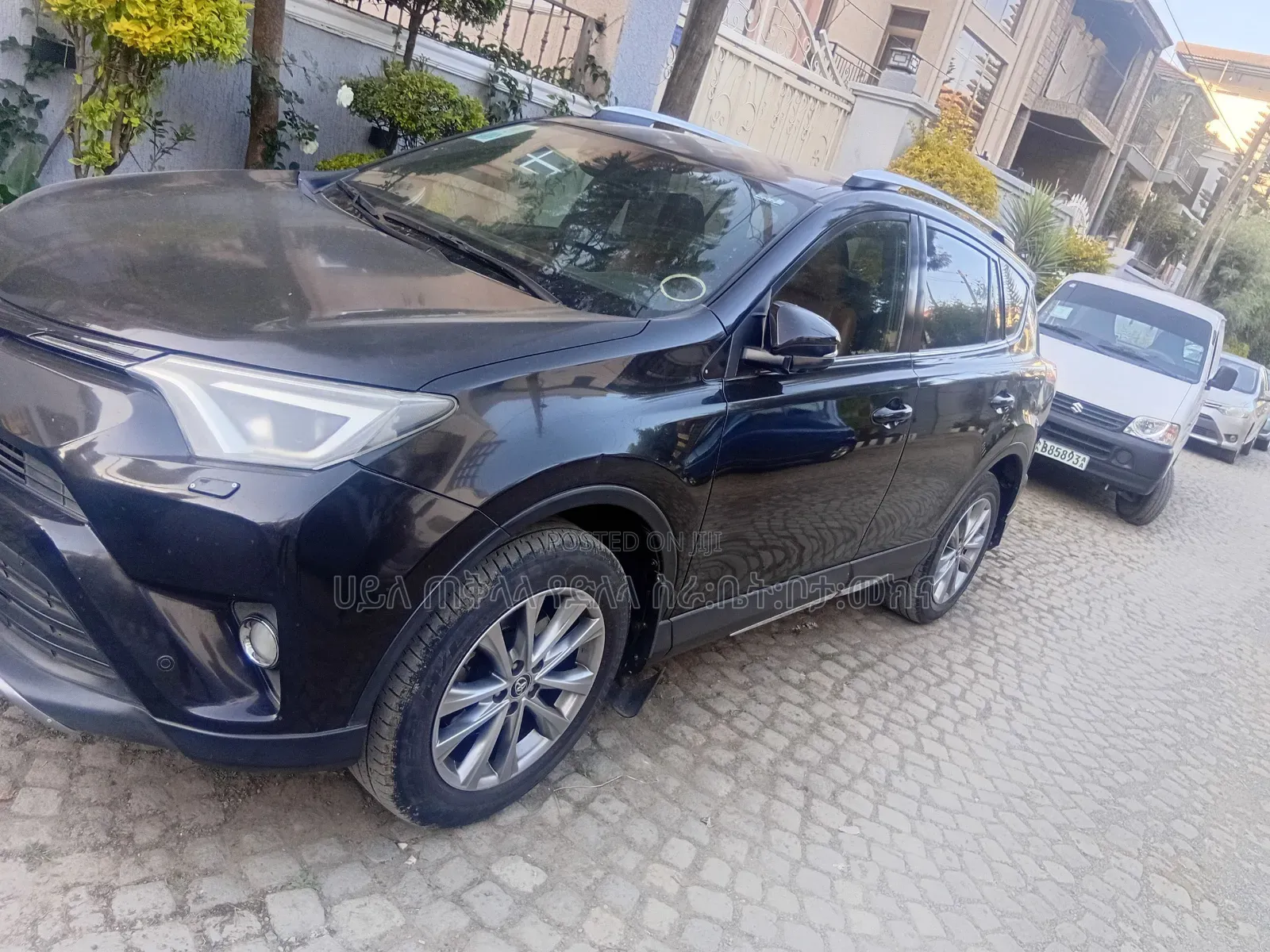 Toyota RAV4 2018 Maroon
