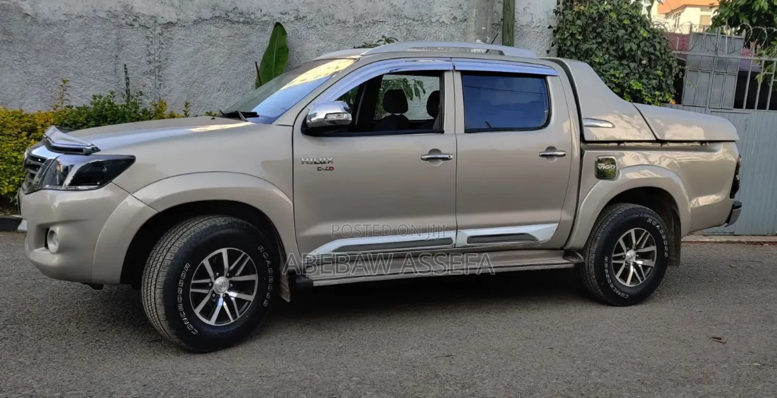 Toyota Hilux 2014 Gray