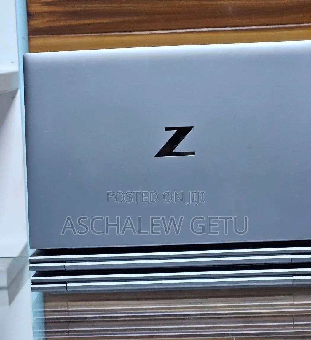 New Laptop HP ZBook Fury 17 G7 16GB Intel Core I7 SSD 512GB