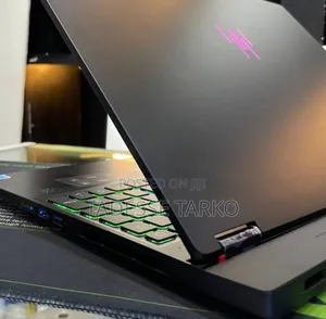 New Laptop Asus 32GB Intel Core Ultra 9 SSD 1T