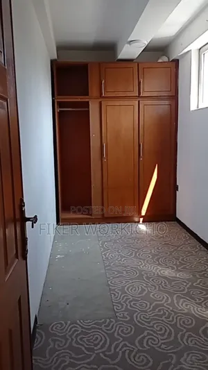 Furnished 6bdrm House in Bole for sale