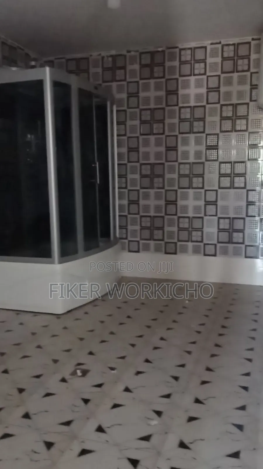 Furnished 6bdrm House in Bole for sale