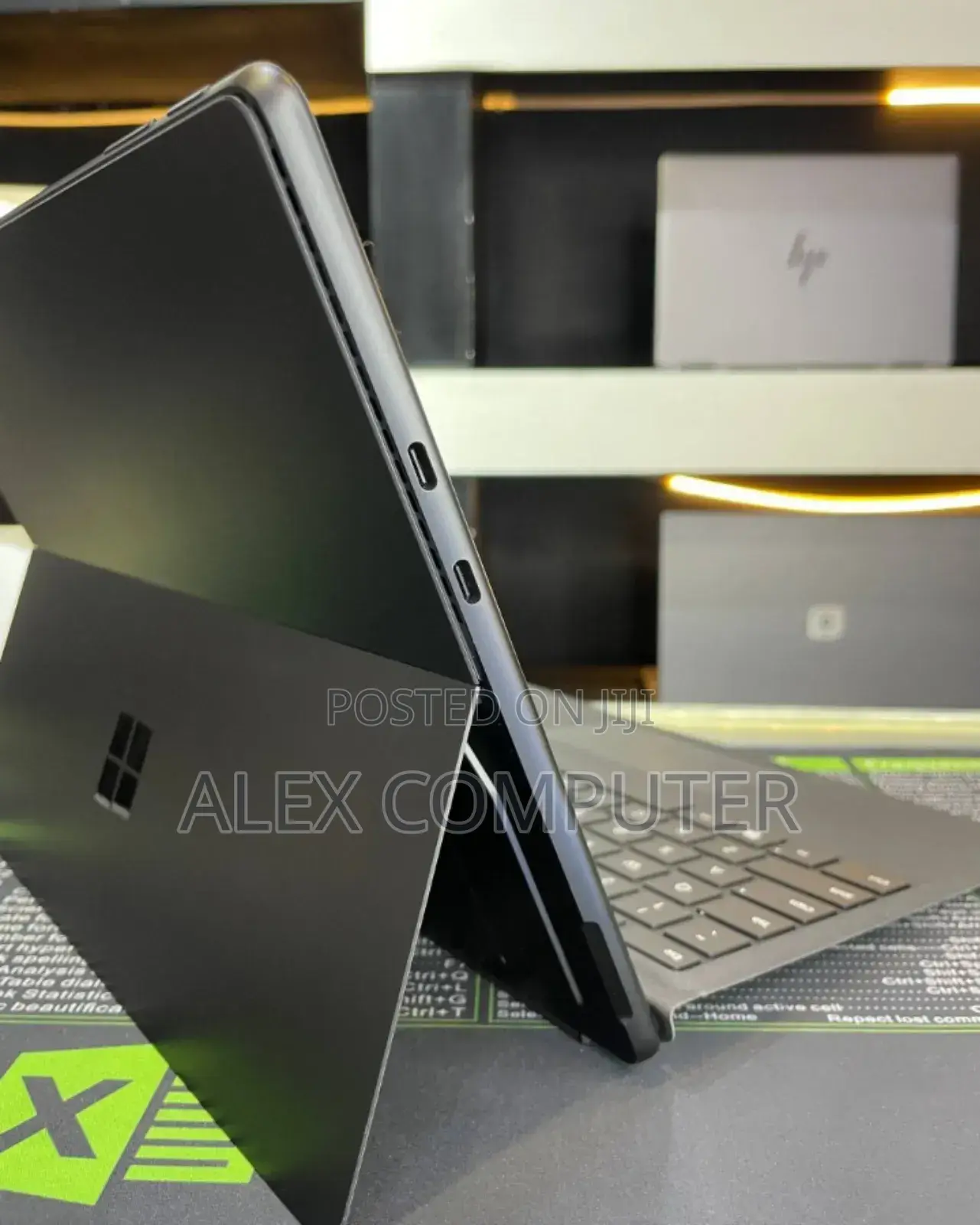 New Laptop Microsoft Surface Pro 10 16GB Intel Core I7 SSD 256GB