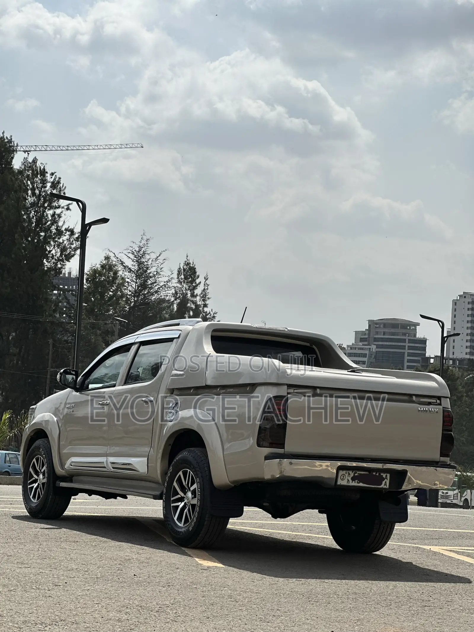 Toyota Hilux 2015 Gold