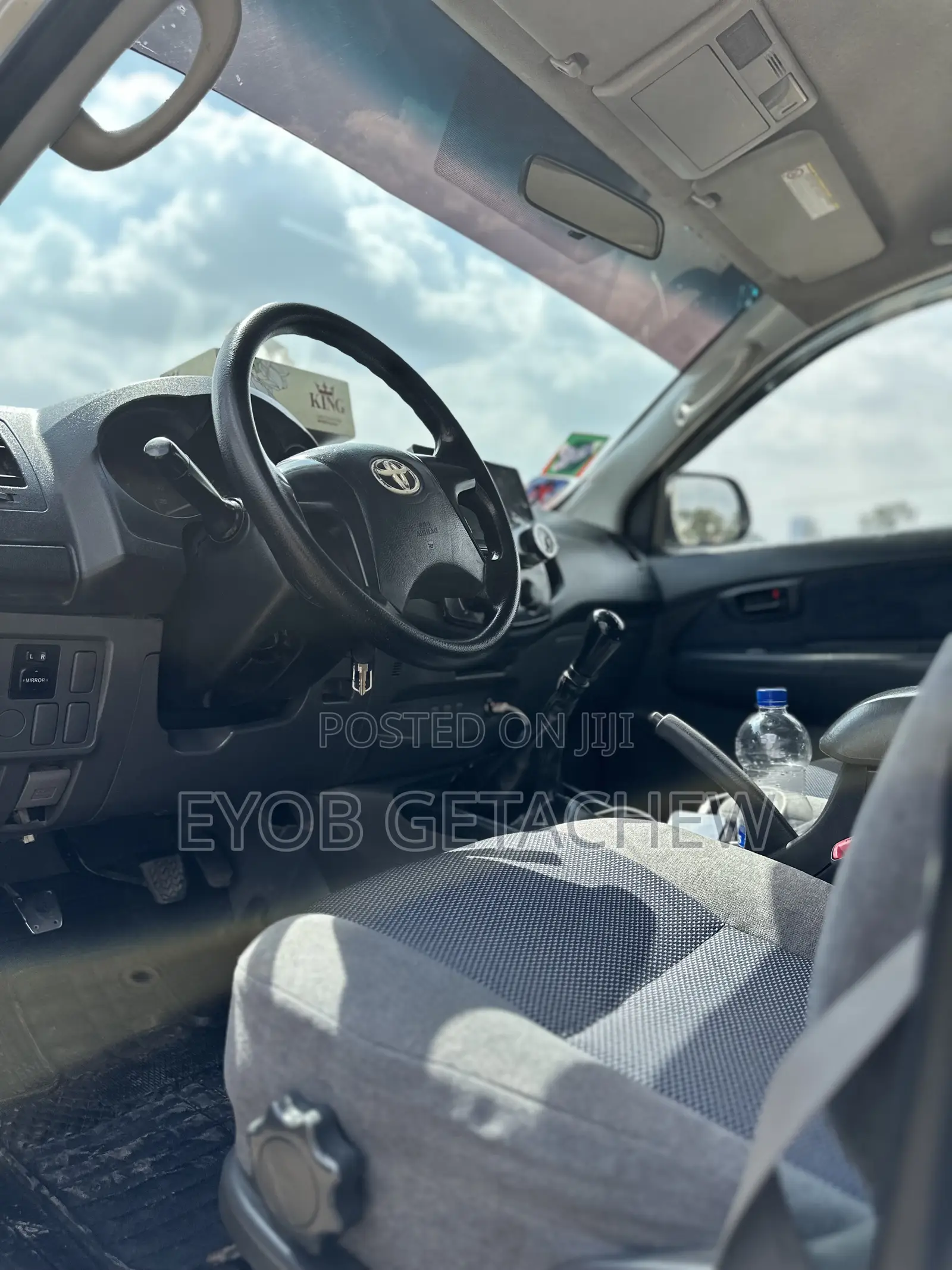 Toyota Hilux 2015 Gold