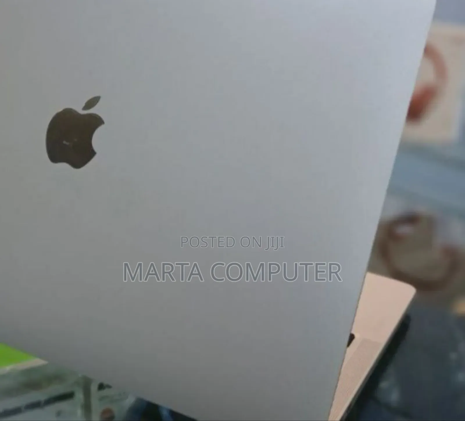 New Laptop Apple MacBook Pro 8GB Apple M2 SSD 256GB