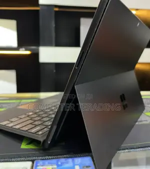 New Laptop Microsoft Surface Pro 10 16GB Intel Core Ultra 5 SSD 256GB