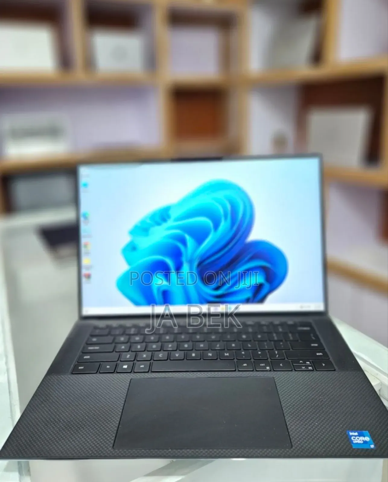 New Laptop Dell Precision 5570 16GB Intel Core I7 SSD 1T