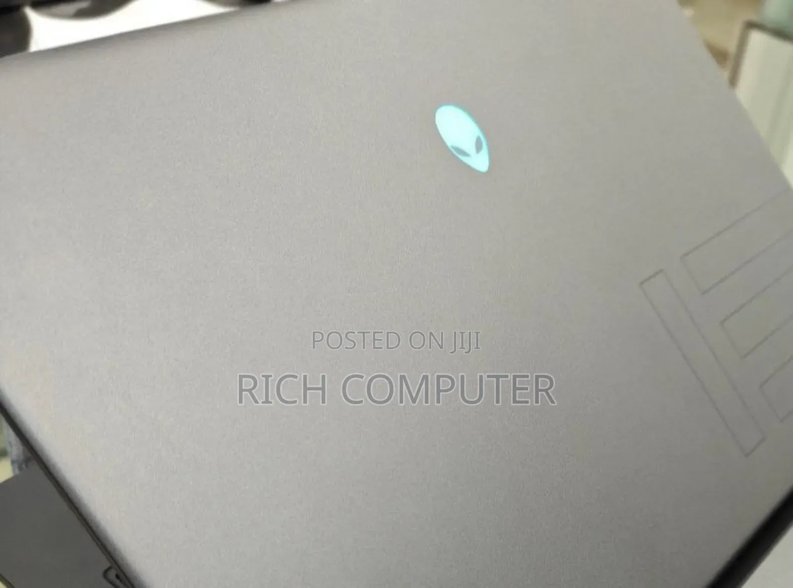 New Laptop Alienware Area-51m 16GB Intel Core I7 SSD 1T