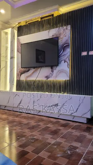 የግርግዳ ቲቪ እስታንድ