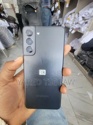 Photo - Samsung Galaxy S21 5G 128 GB Black