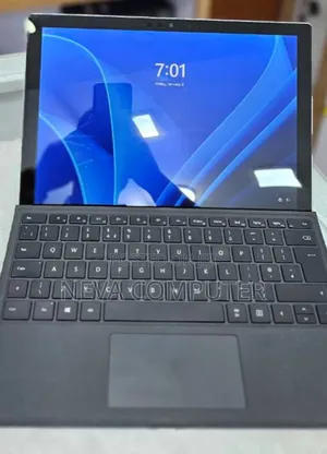 New Laptop Microsoft Surface 16GB Intel Core I7 SSD 256GB