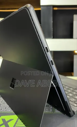 New Laptop Microsoft Surface Pro 10 16GB Intel Core Ultra 5 SSD 256GB