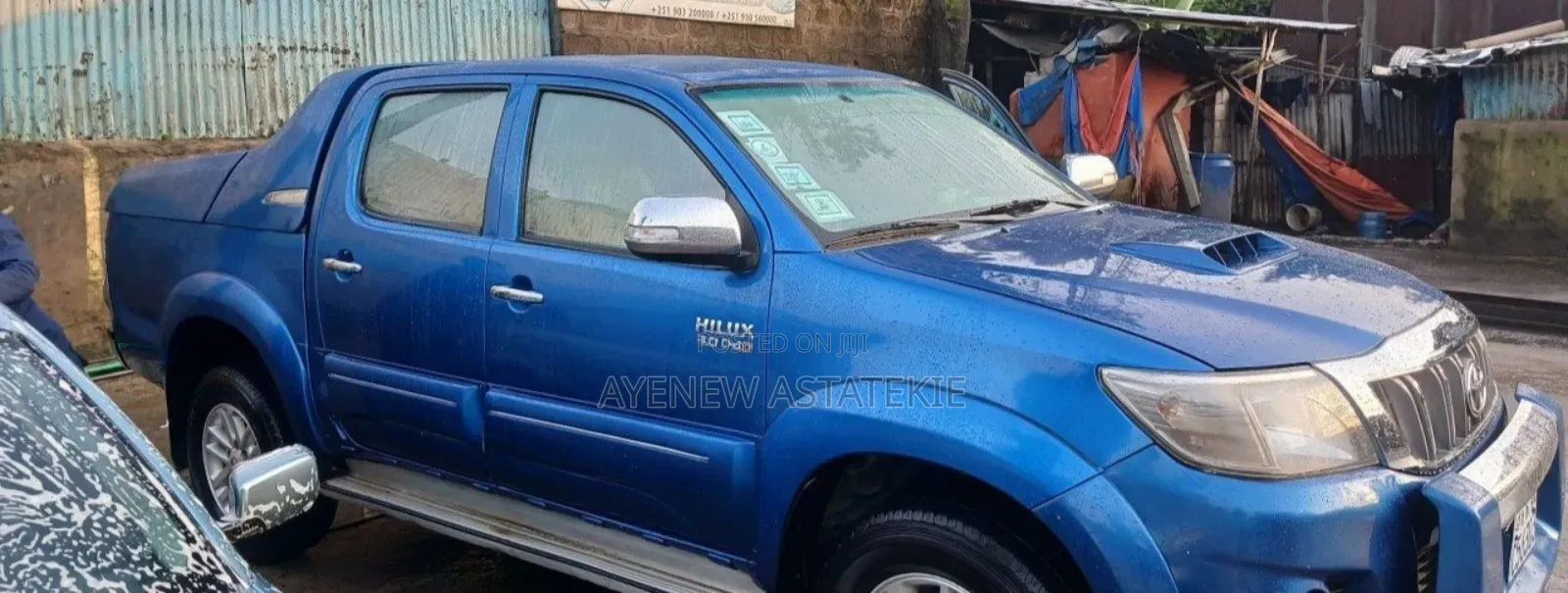 Toyota Hilux 2015 Blue