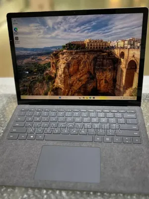 New Laptop Microsoft Surface 16GB Intel Core I7 SSD 256GB
