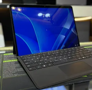 New Laptop Microsoft Surface Pro 10 16GB Intel Core Ultra 5 SSD 256GB