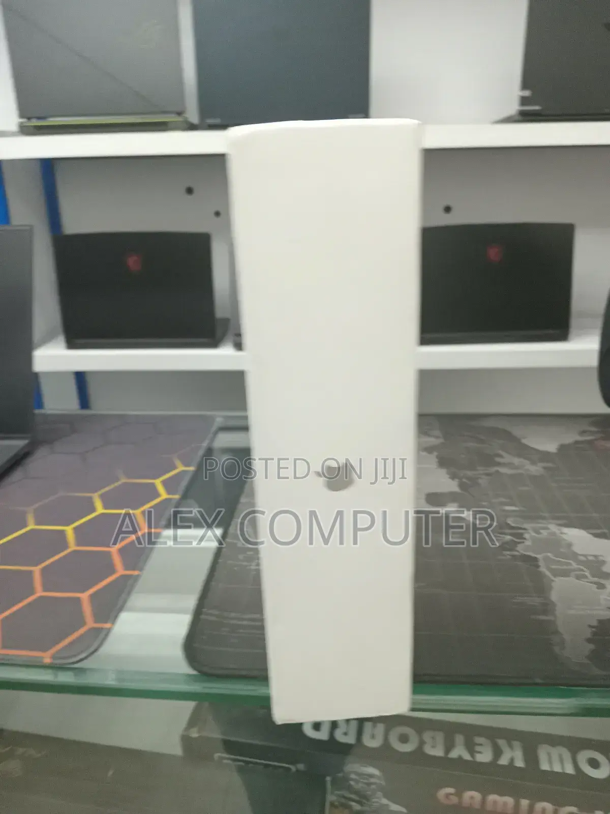 New Laptop Apple MacBook Air 2025 M4 15-Inch 16GB Apple M4 SSD 512GB