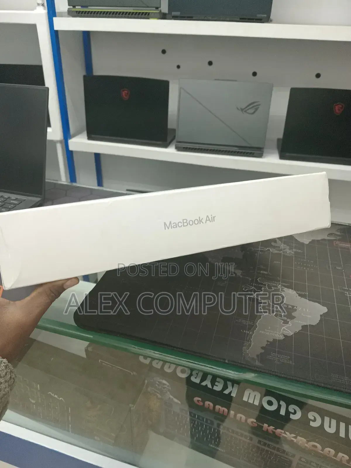 New Laptop Apple MacBook Air 2025 M4 15-Inch 16GB Apple M4 SSD 512GB