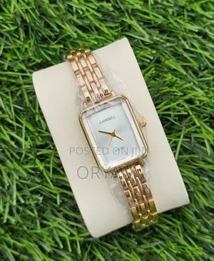 Elegant Women’S Gold Wrist Watch – Luxury Style
