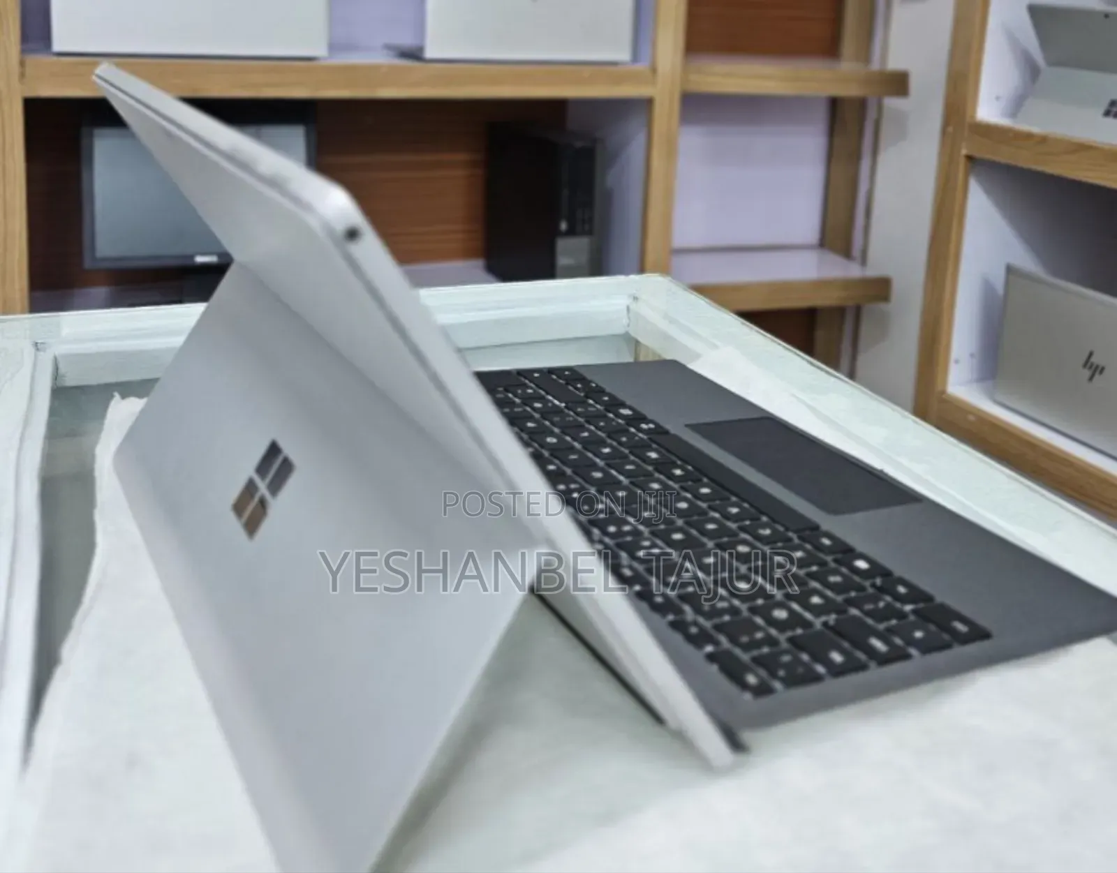 New Laptop Microsoft Surface Pro 7 16GB Intel Core I7 SSD 512GB