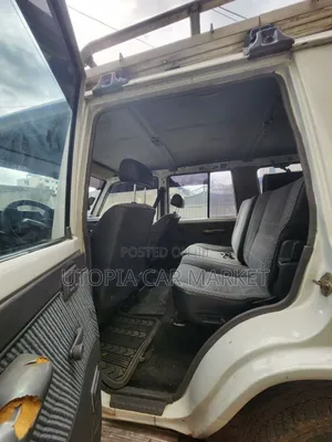 Toyota Land Cruiser 1994 White