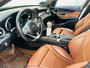 Mercedes-Benz C200 2021 Black