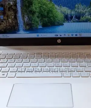 New Laptop HP Pavilion 15 8GB Intel Core I7 HDD 1T