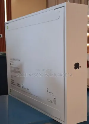 New Laptop Apple MacBook Air 2025 M4 13-Inch 16GB Apple M4 SSD 512GB