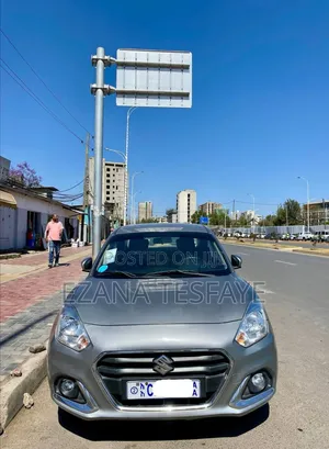 Suzuki Dzire 2022 Silver