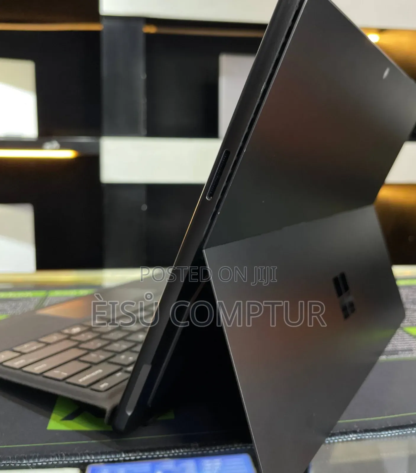 New Laptop Microsoft Surface Pro 10 16GB Intel Core Ultra 5 SSD 256GB