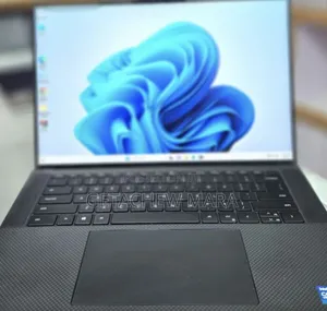 New Laptop Dell Precision 5540 16GB Intel Core I7 SSD 1T