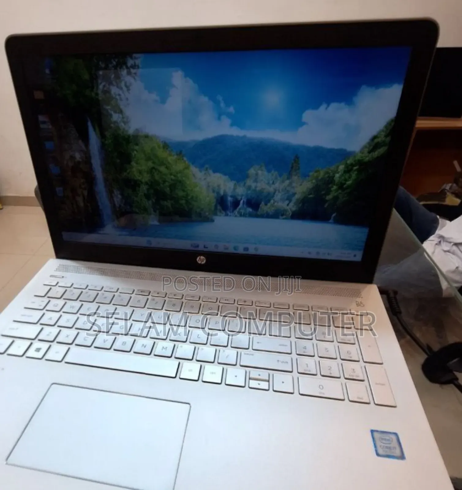 New Laptop HP Pavilion 15 4GB Intel Core I7 HDD 1T