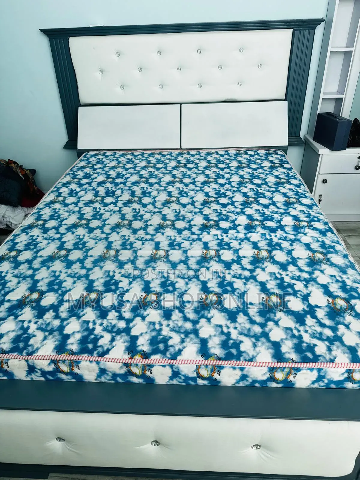 Bed and Frames With Storage Inside