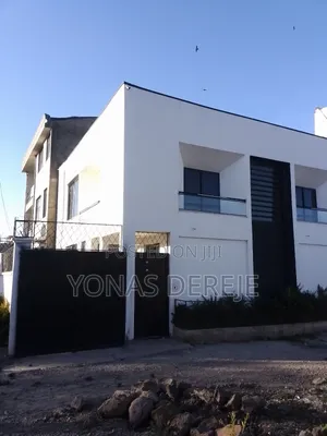 Furnished 10bdrm House in ዱከም Dukem, East Shewa for sale