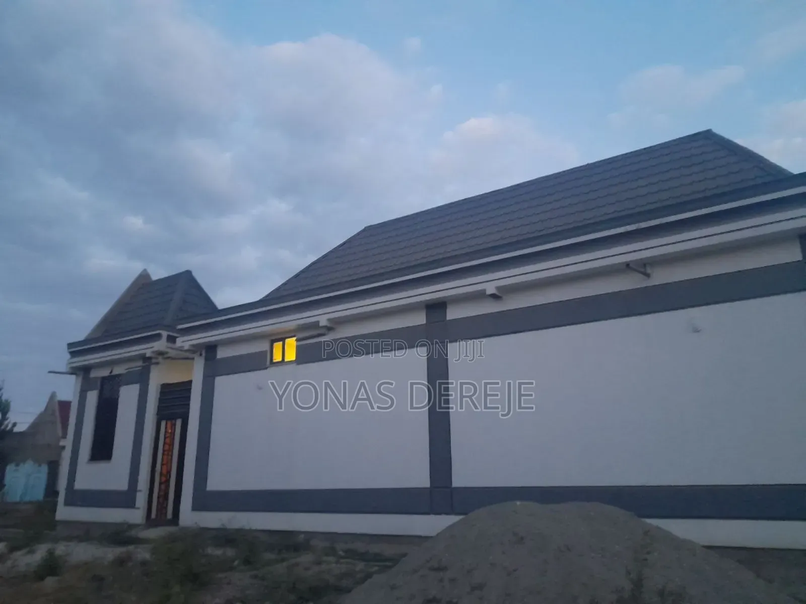 Furnished 8bdrm Villa in Dukem/ዱከም, East Shewa for sale