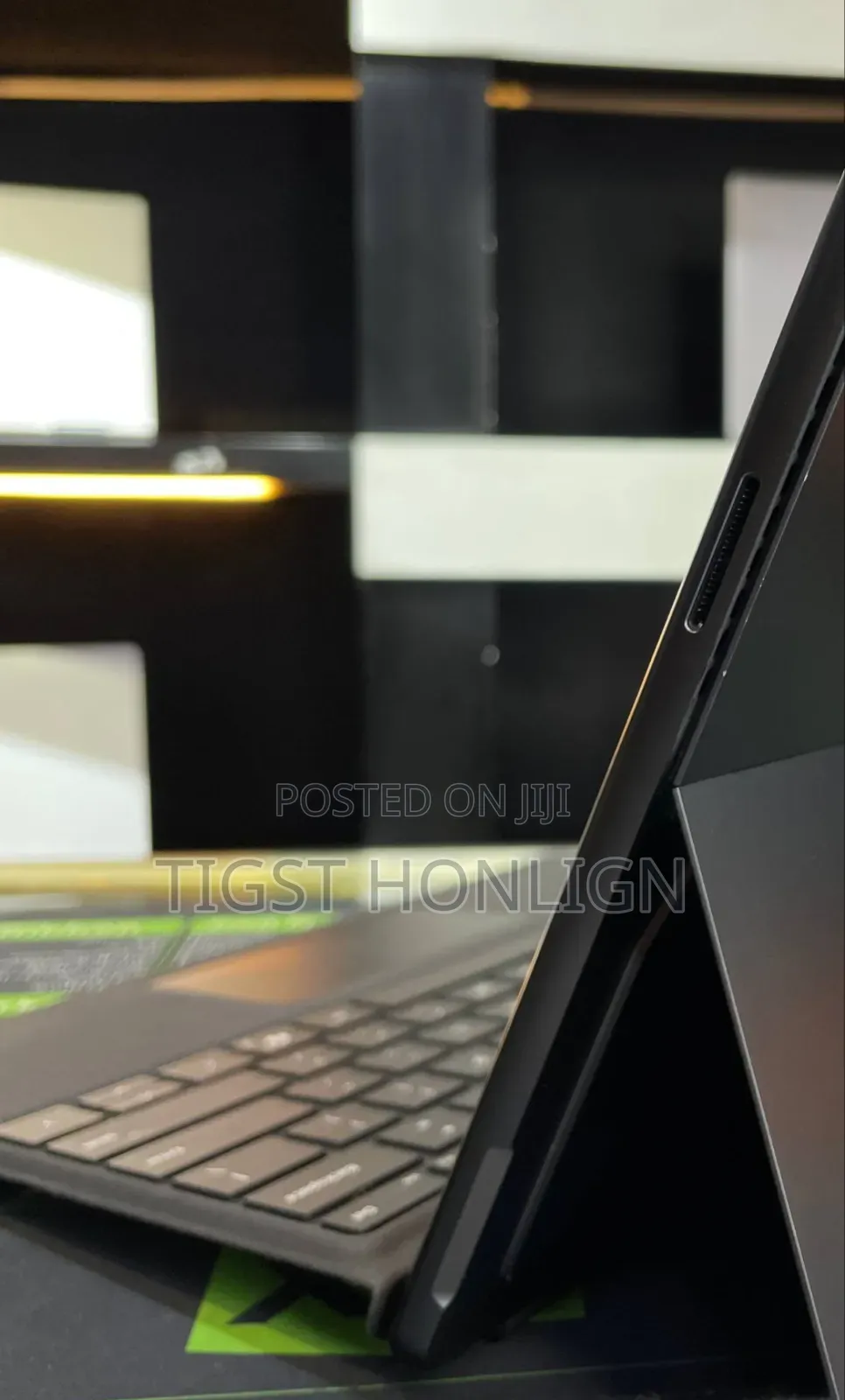 New Laptop Microsoft Surface Pro 10 16GB Intel Core Ultra 5 SSD 256GB