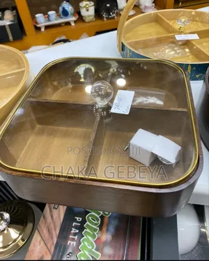 Elegant Dessert Display Case - 4-latch Acrylic Stand For Bakery Home