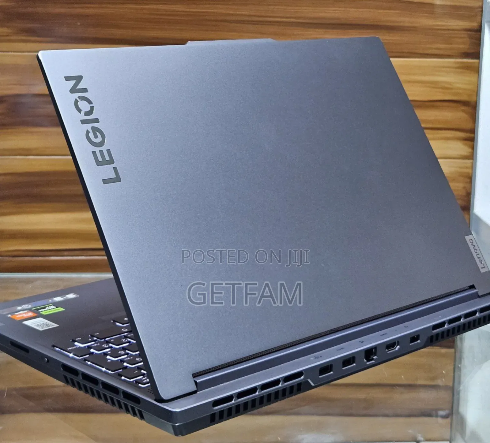 New Laptop Lenovo Legion 5 16GB AMD Ryzen 7 SSD 512GB