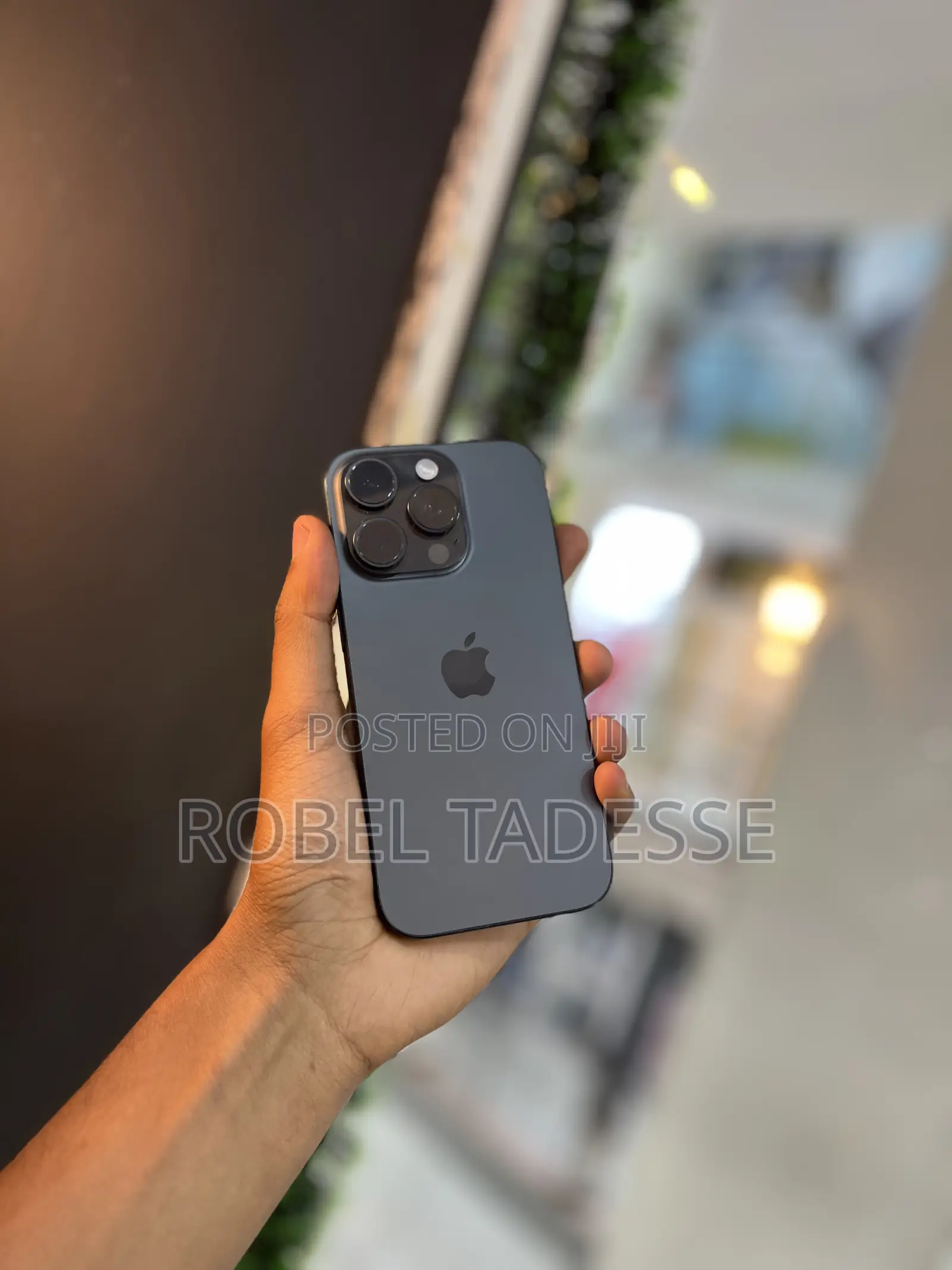 New Apple iPhone 15 Pro 128 GB Black