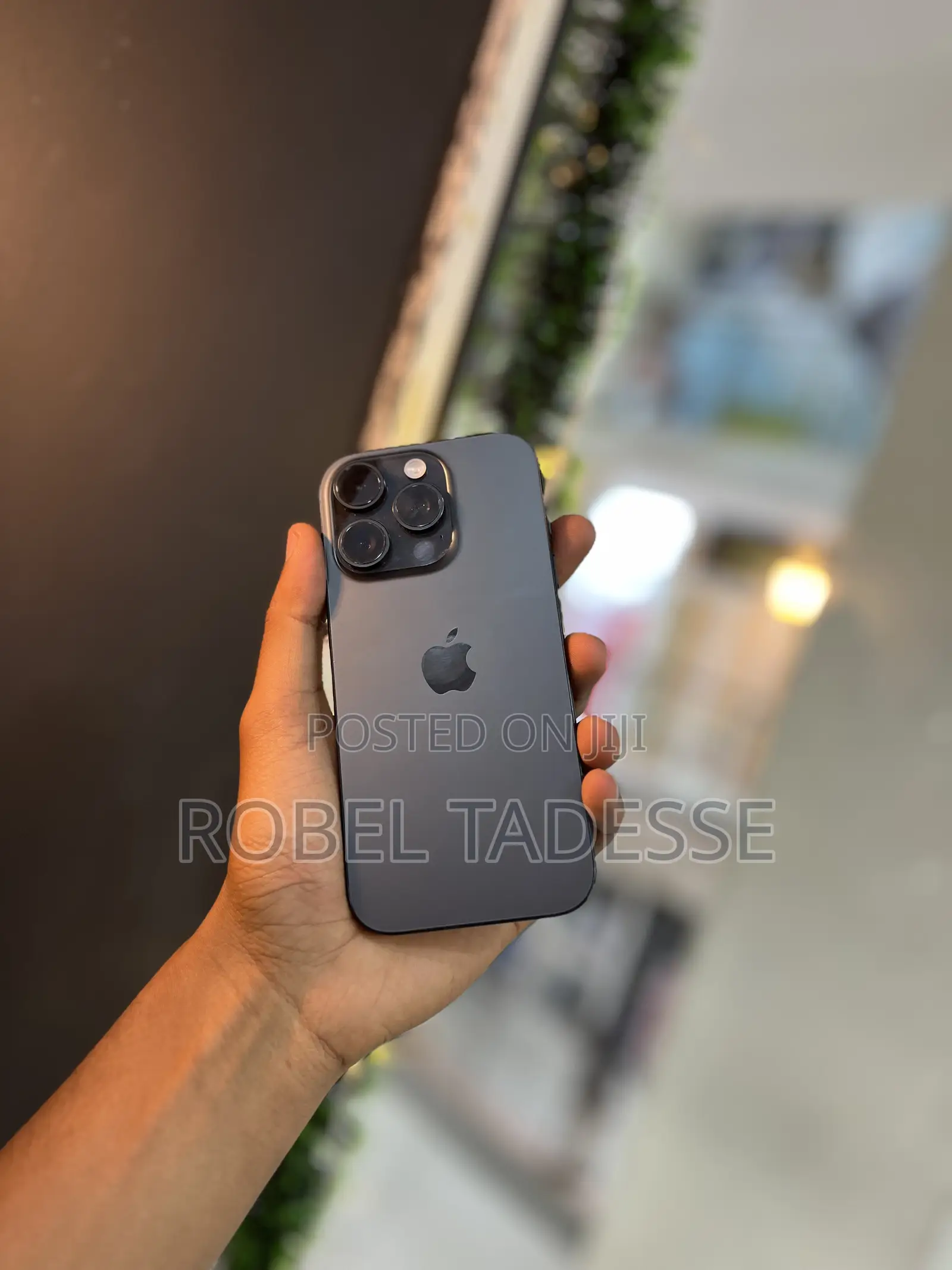 New Apple iPhone 15 Pro 128 GB Black