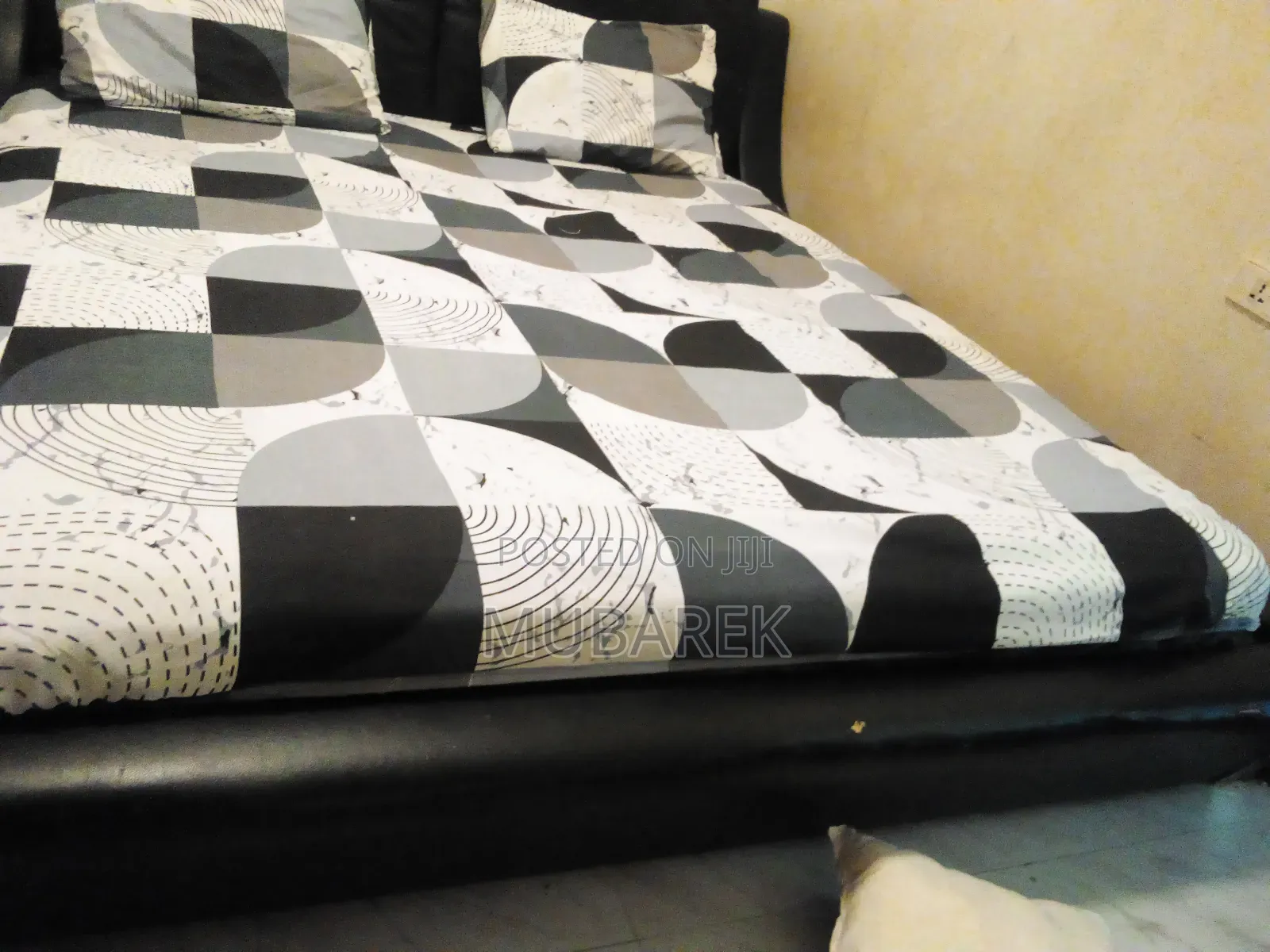 Bed Sheet and Pillow