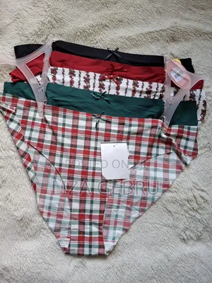5 Set Women Underwear. Size Xl.