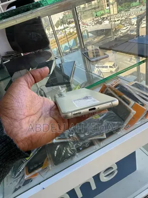 New Samsung Galaxy S21 FE 5G 128 GB Rose Gold