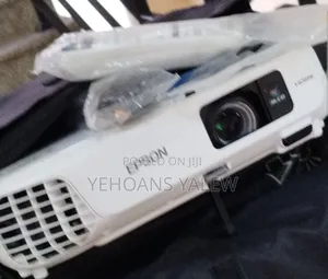 Brand New Epson Projector With Bag, Remote Model Name: Eb-X18 Har