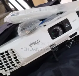 Brand New Epson Projector With Bag, Remote Model Name: Eb-X18 Har