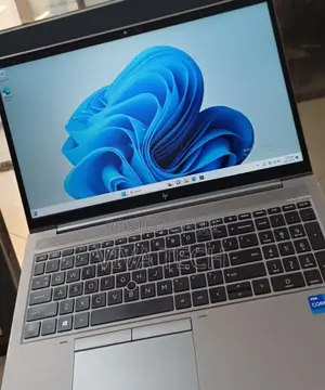 New Laptop HP ZBook Studio 16GB Intel Core I7 SSD 512GB