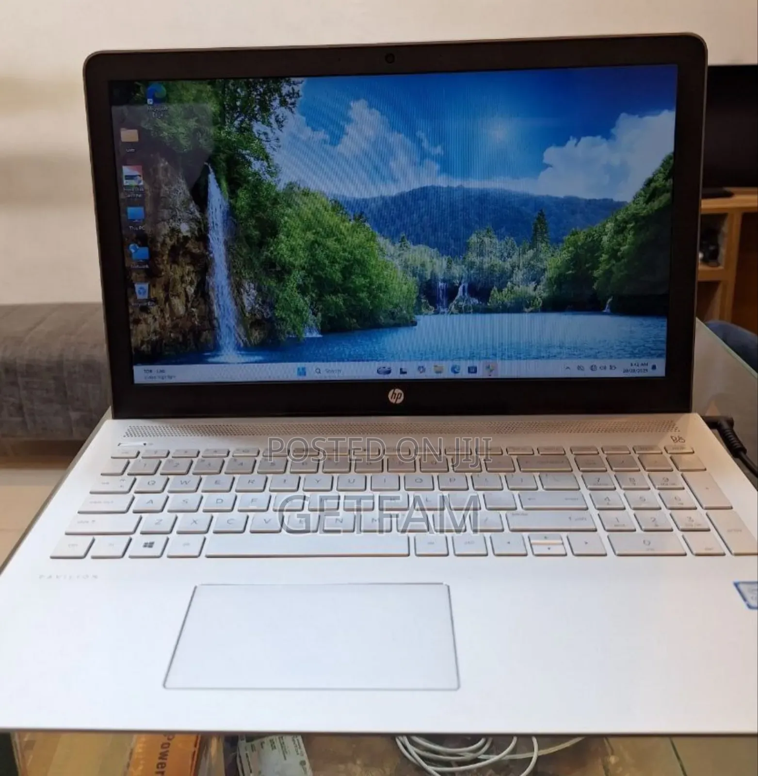 New Laptop HP Pavilion 15 4GB Intel Core I7 HDD 1T