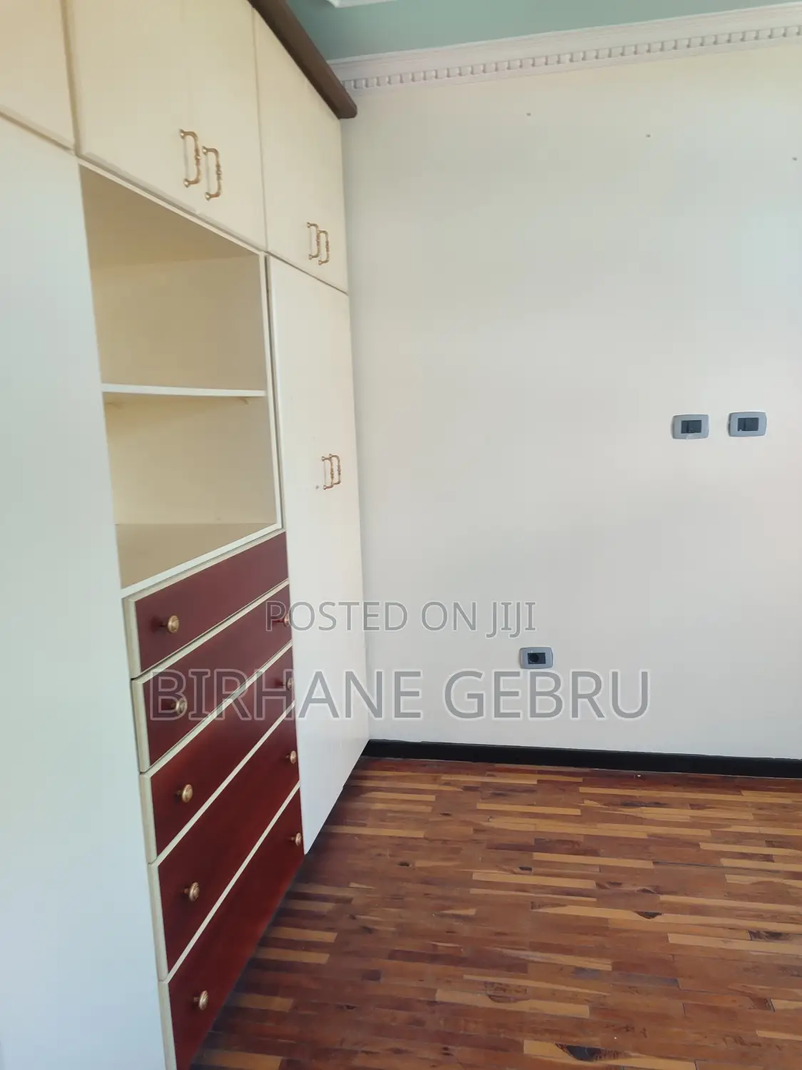 8bdrm House in G+2 House, Bole for rent