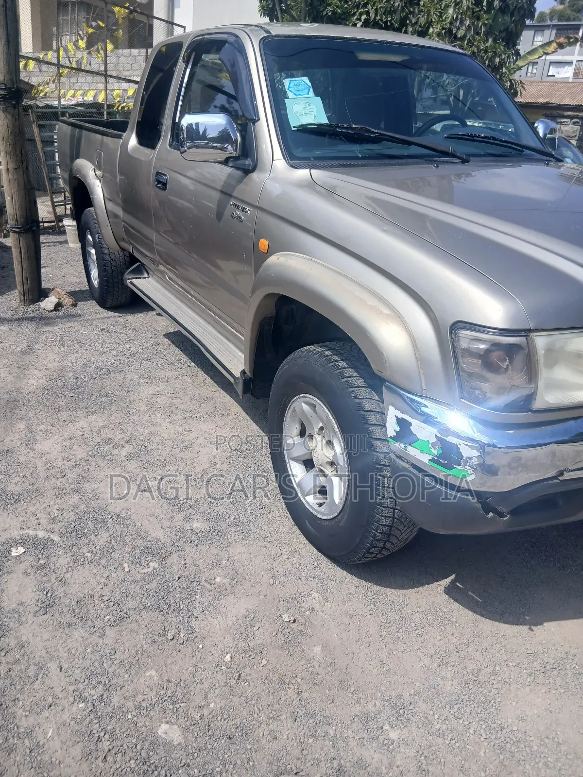Toyota Hilux 2003 Gray