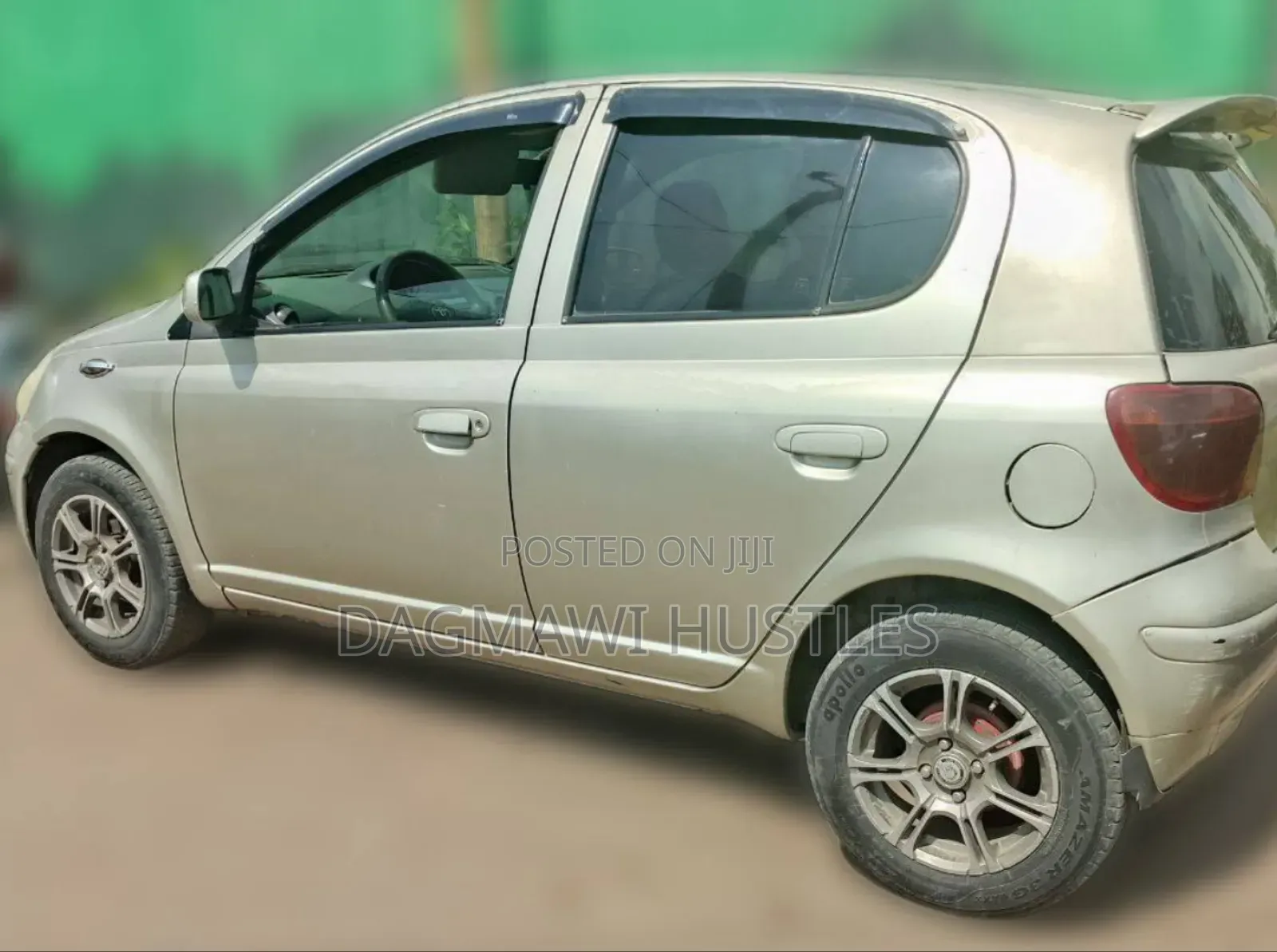 Toyota Vitz 1.0 FWD 5dr 2002 Gold